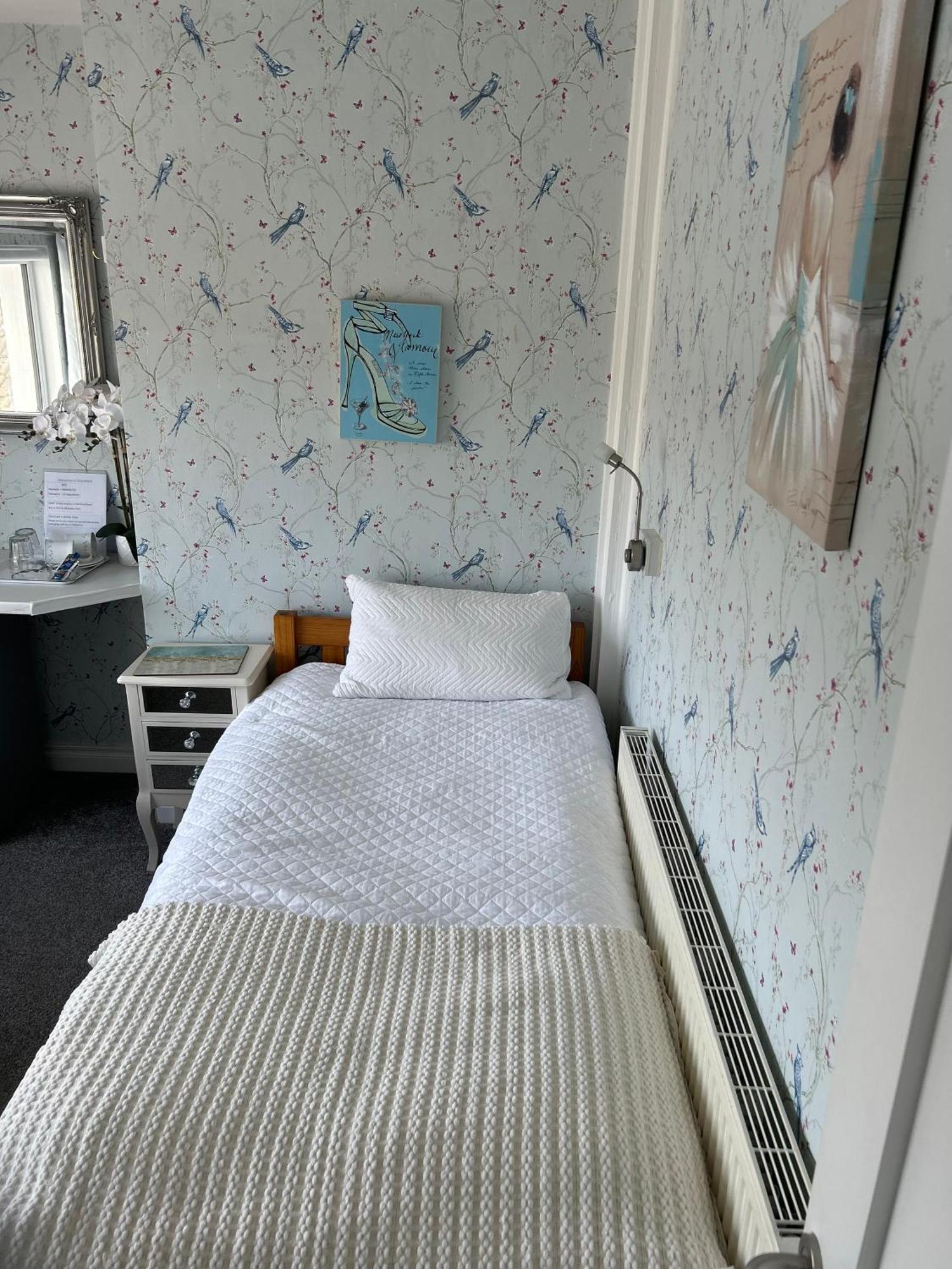 Gracefield Bed & Breakfast Artane ภายนอก รูปภาพ